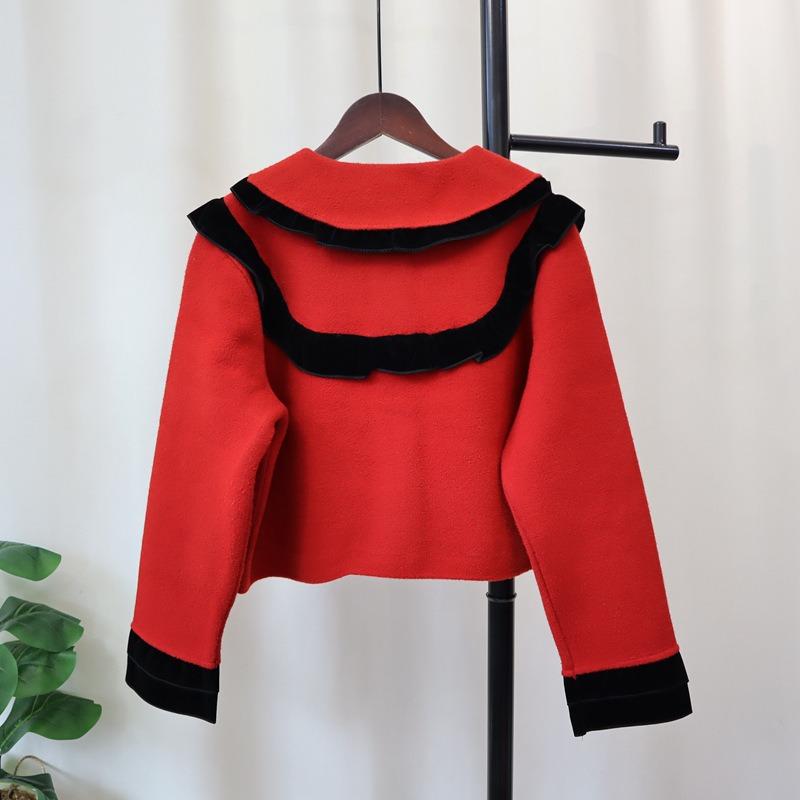 Autumn and winter new small short knitted double-sided cardigan design sense niche contrasting color sweater jacket women