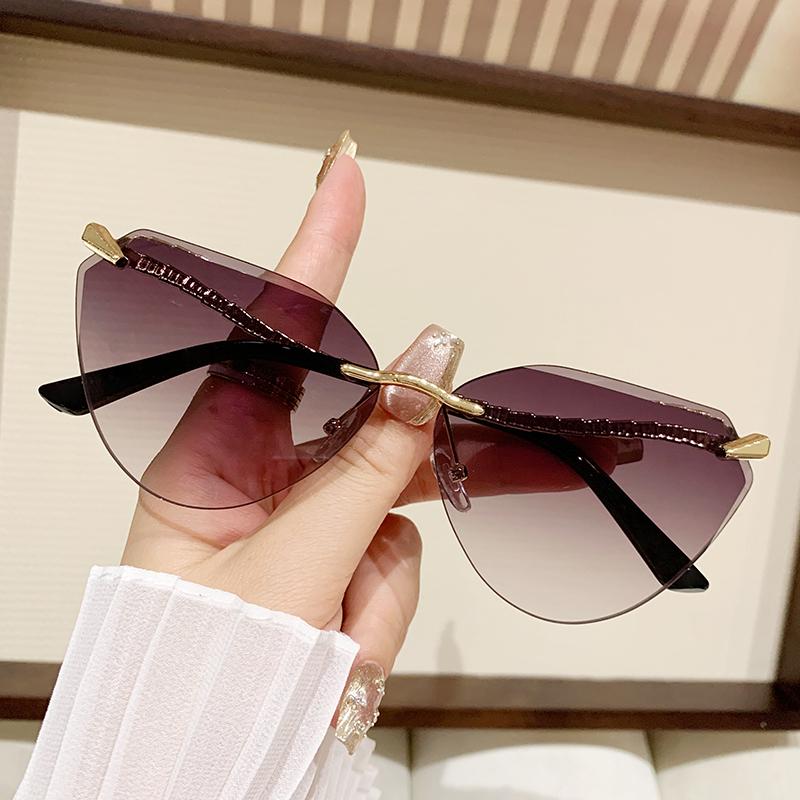 

Frameless Cut-edge Cat-eye Sunglasses For Women, Anti-uv Personalized Glasses, Fashionable Hot Girl Sunglasses For Women
