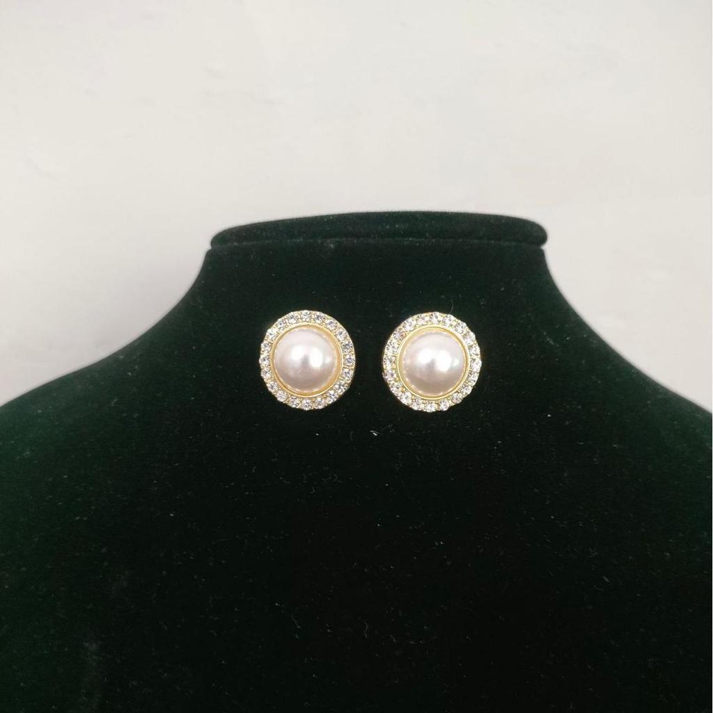 Elegant Retro Pearl Clavicle Necklace - Versatile French Summer Accessory for Women