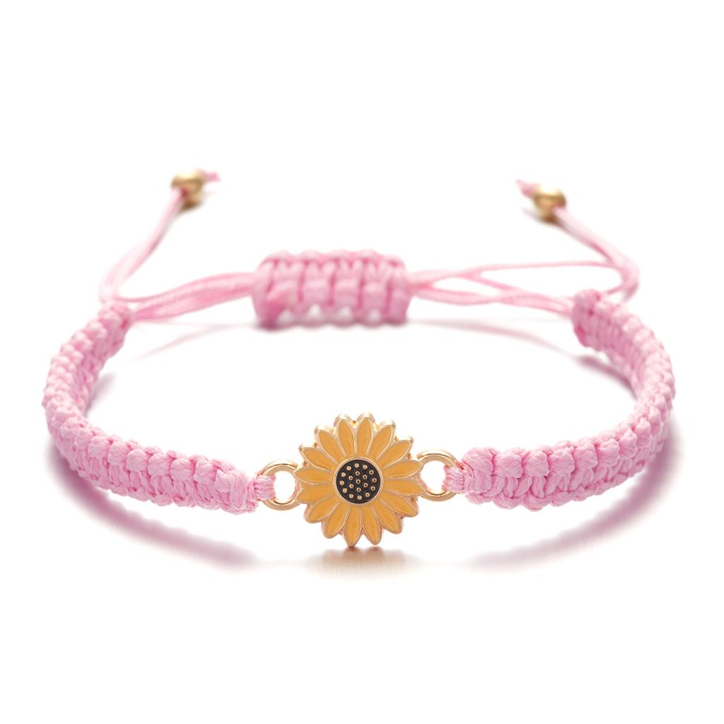 Adjustable Colorful Woven Daisy Bracelet for Men And Women Handmade Sunflower Bracelet for Couples Best Friends Graduation Gift