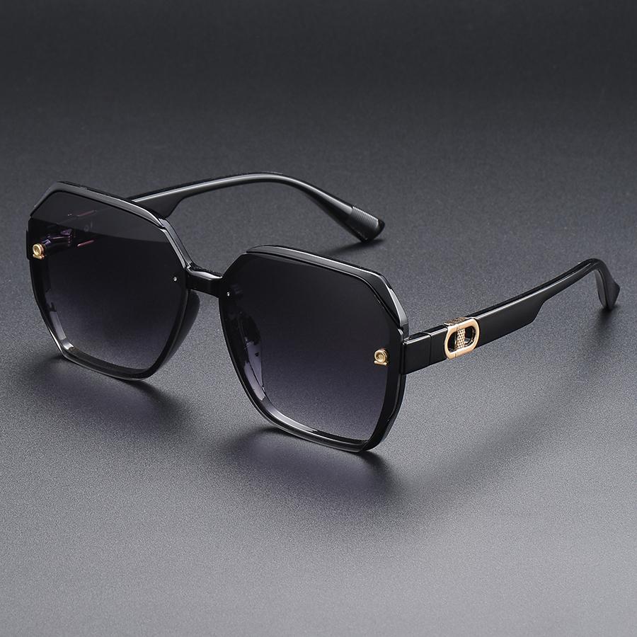 Classic Geometric Large Frame Women's Sunglasses Fashionable Elegant Decorative Eyewear Durable Gift for Special Occasions