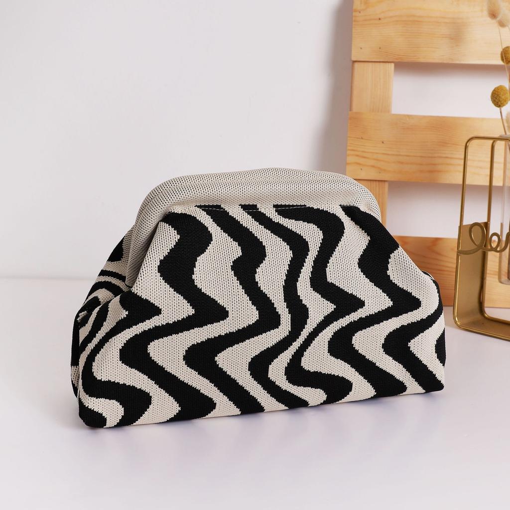 New Knitted Handbag Striped Cloud Large Capacity Daily Versatile Contrasting Color Clip Bag