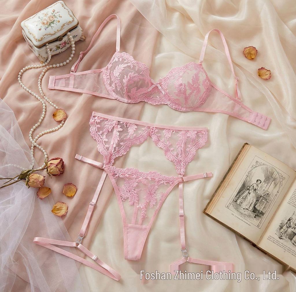 Y Sınır Ötesi Şeffaf File İç Giyim Seti: Sekiz Üç Parçalı Kadın Şeffaf Sütyen