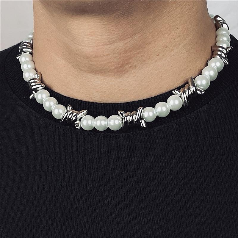 

Punk Hip Hop Metal Rivet Pointed Choker Necklace for Women Men Gothic Silver Color Cross Clavicle Chain Necklace Jewelry