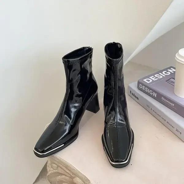 

Модные женские короткие ботинки с квадратным носком, модные эластичные ботинки на молнии, осенне-зимние, для улицы, на высоком каблуке, мотоциклетные ботинки, черные ботильоны 35 чёрный