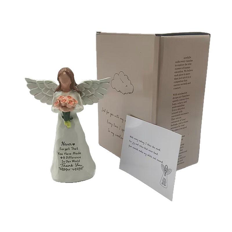 Resin Figurine with Bouquet - Creative Desktop Ornament Gift