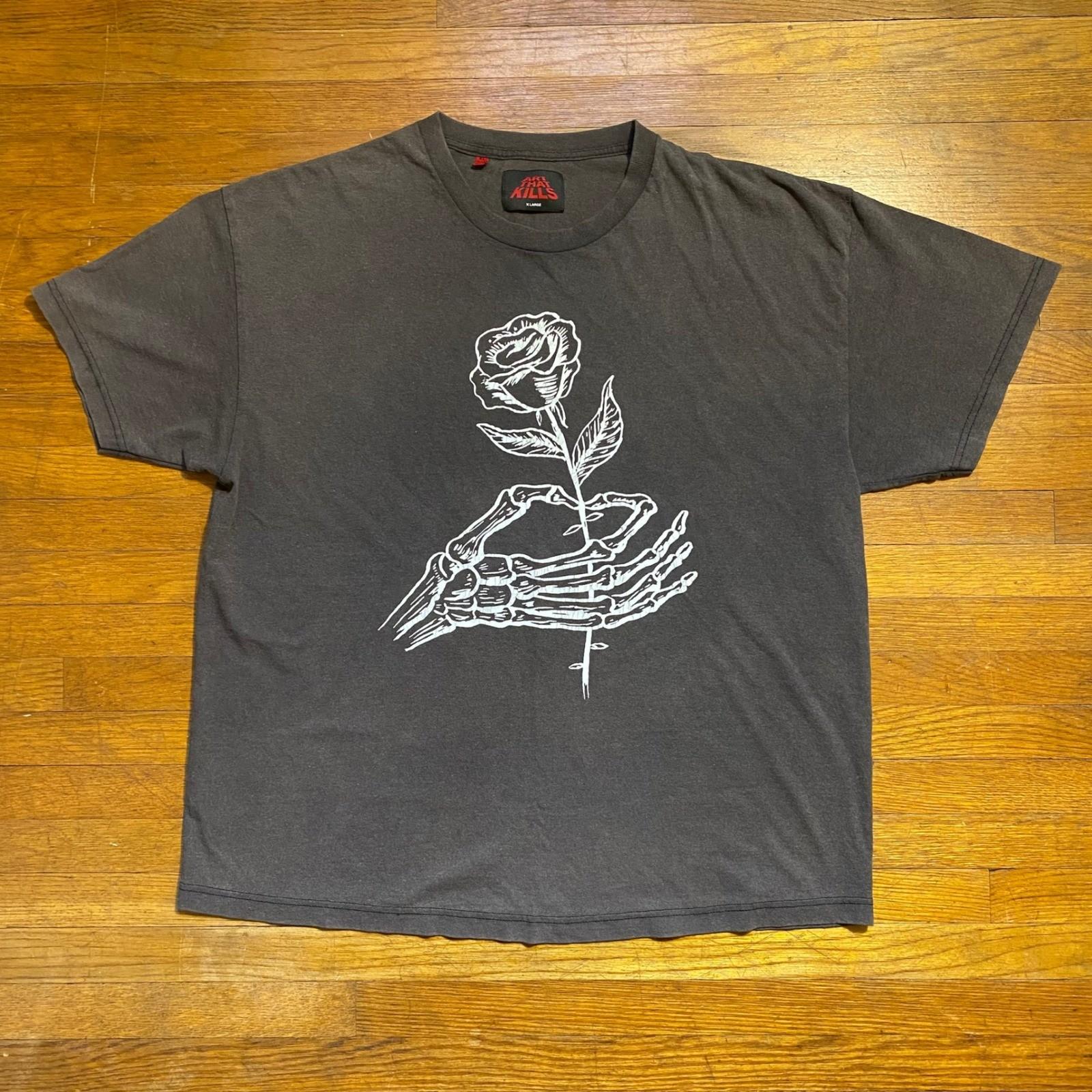 Art That Kills Gallery Dept Skeleton Beach T-Shirt Mens XL Faded Black Unisex T-Shirt M