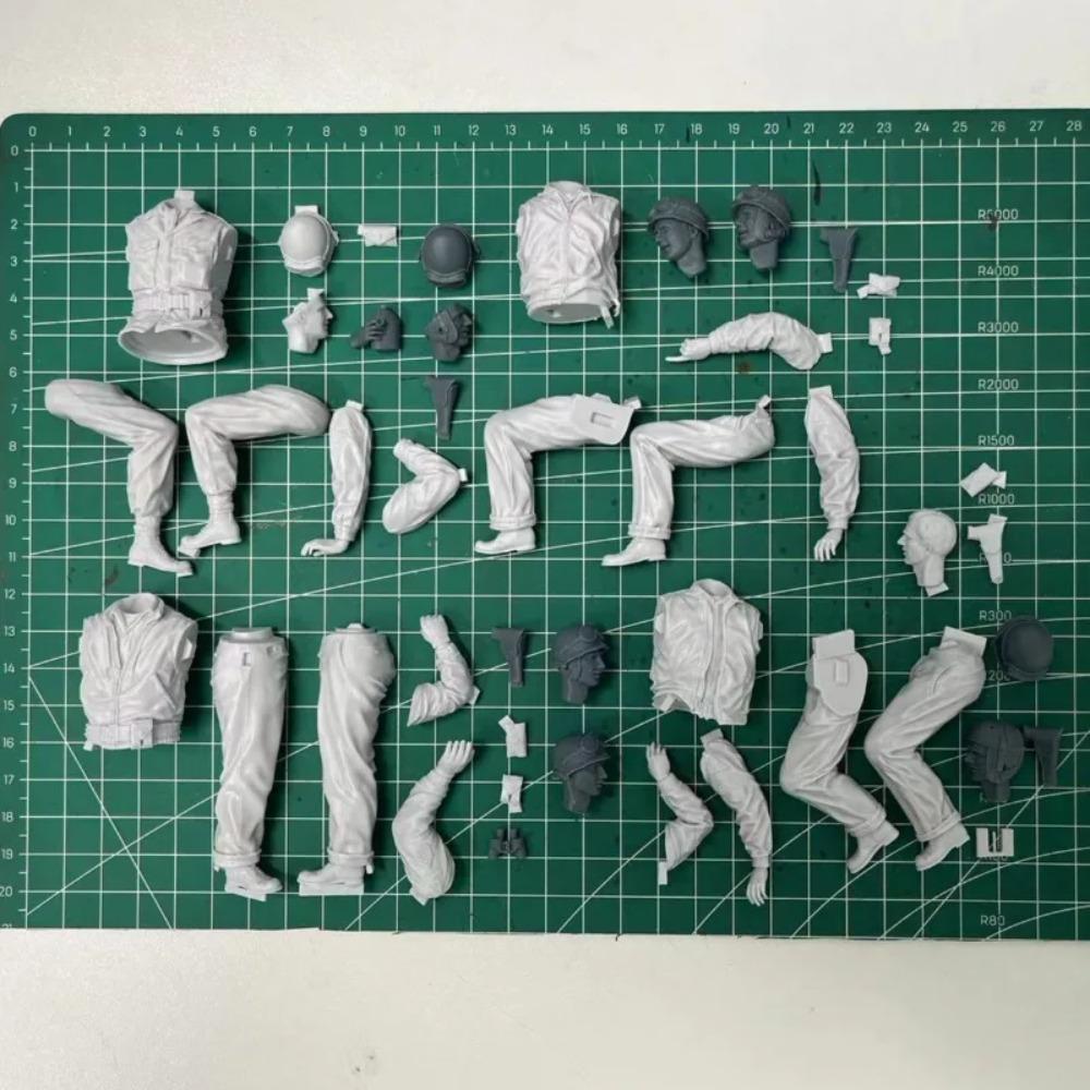 Resinová figurka v měřítku 1/16 Sestavená modelová stavebnice Voják US Army z 2. světové války 4 osoby Vojenská miniatura Nesestavená Nenabarvená