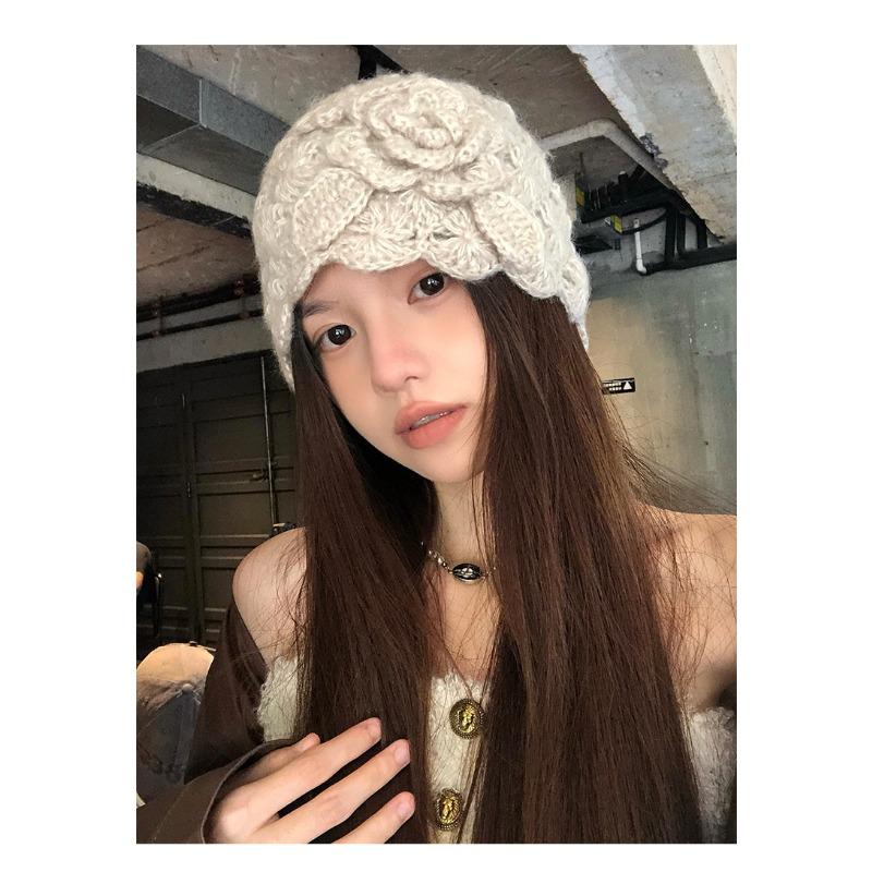 Women Japanese Style Hollow Flower Knit Beanie Autumn Winter Warm Hat