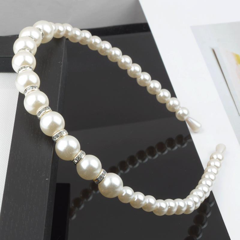"Korean Style Pearl Bridal Headband - Handmade Fashion Accessory"
