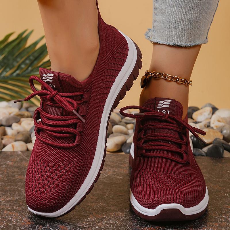 Fashion Women's Soft Sole Breathable Mesh Sneakers Lightweight Non Slip Casual Sports Shoes for Women Comfort Slip On Knitted Sneakers
