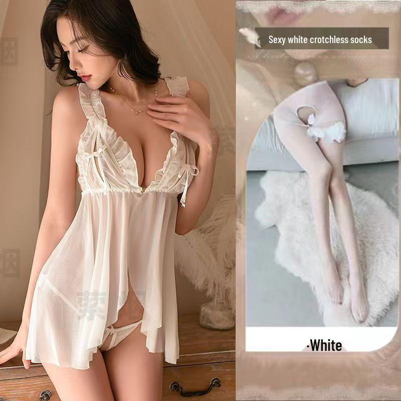 2025 Flirty Plus Size Lingerie: Small Bust Nightgown for Pure Desire