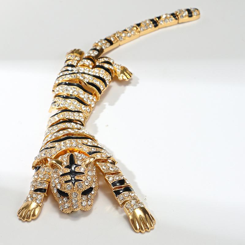 Heavy Industry Animal Tiger Brooch Large Luxury Alloy Diamond High-end Large Tiger Brooch Pin