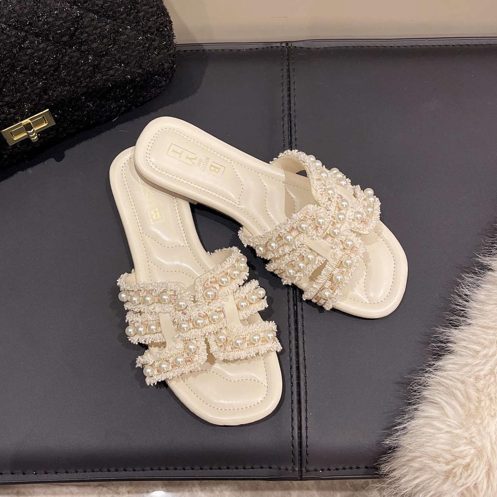 Summer New Xiaoxiangfeng Flat-bottomed Slippers Women Wear Spring Soft-bottomed Fairy Versatile Pearl Beach Sandals