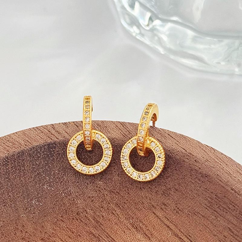 

Korean Double Circle Zircon Stud Earrings - Women s Versatile Design