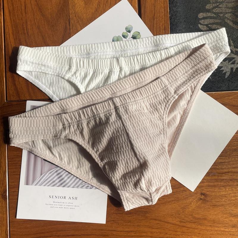 Men's Pure Cotton Breathable Triangle Underwear Men's Solid Color Simple and Sexy Underwear