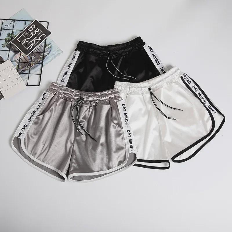 Women's Summer Loose Fit Elastic Waist Wide Leg Shorts for Outdoor Wear