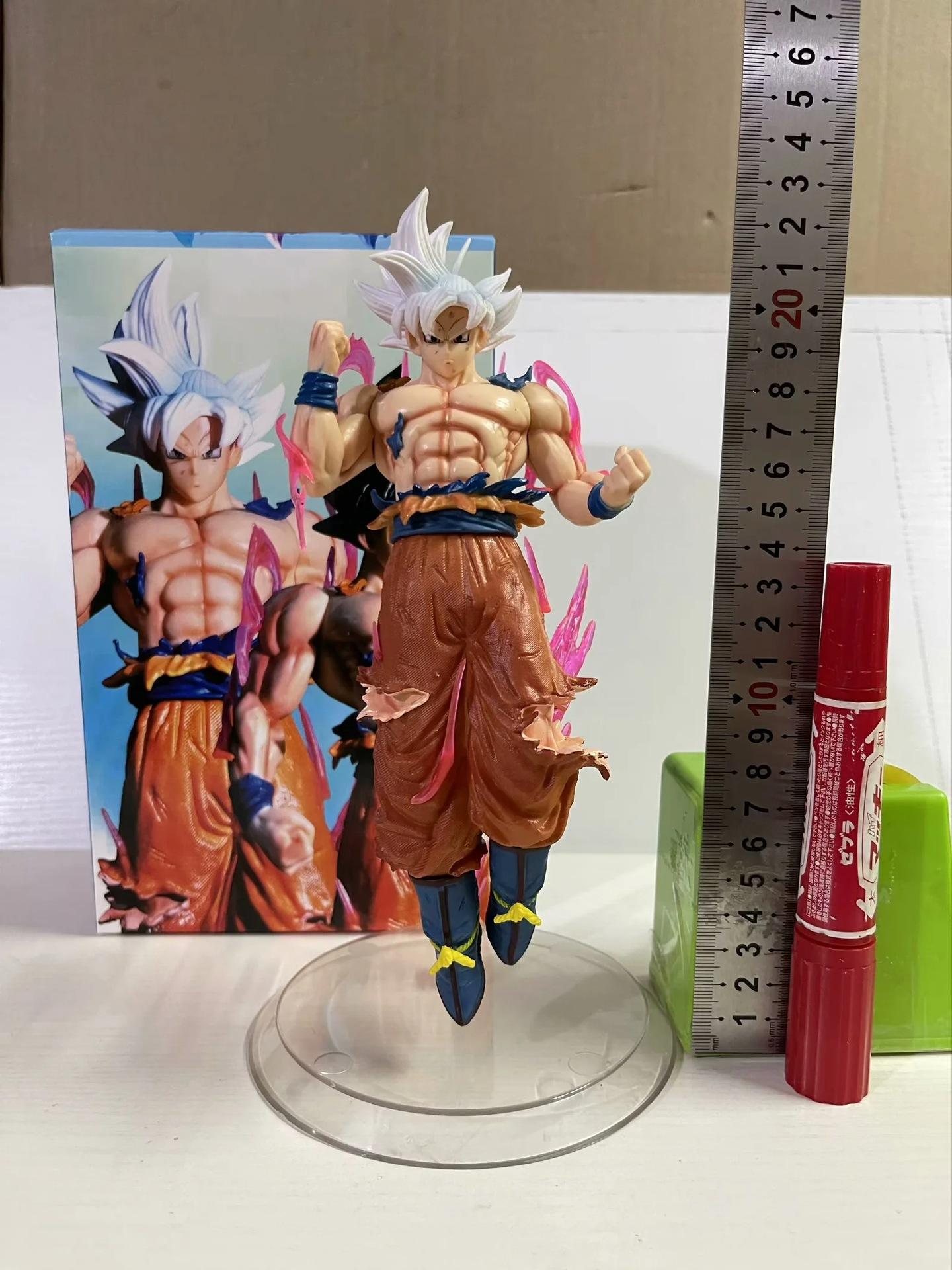 

Super Saiyan, Free Extreme Art, Monkey King, White God, War Damage God, Vegeta, Boxed Figure