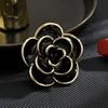 French Retro Luxury Versatile Tea Flower Zircon Craftsmanship Elegant And Exquisite Unique Design Clothing Accessories