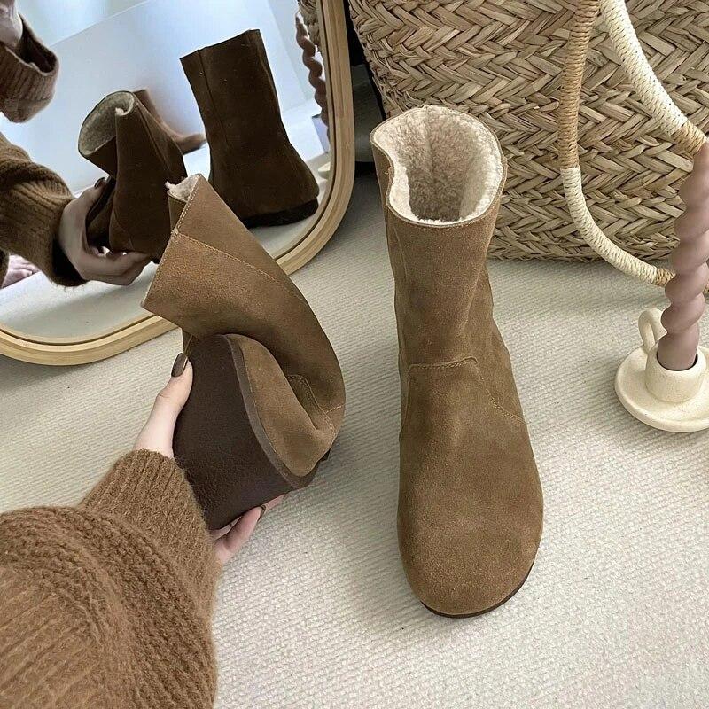 

Новые женские зимние сапоги с добавлением хлопка, модные женские слипоны на плоской подошве, ботинки до середины икры, обувь в уличном стиле, теплая меховая обувь Size 39(foot 24.5cm) хаки