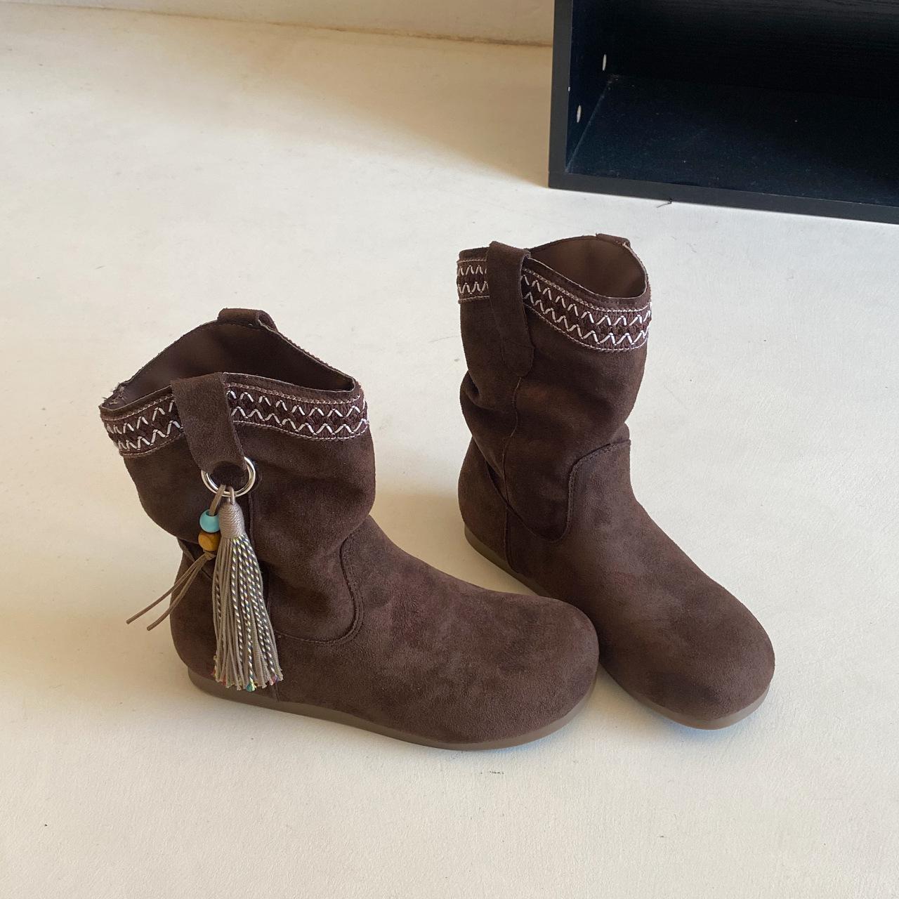 

French fairy style fringed design fashion boots 2025 autumn and winter new thick heel outer wear versatile height-increasing short boots 40 темно-коричневого