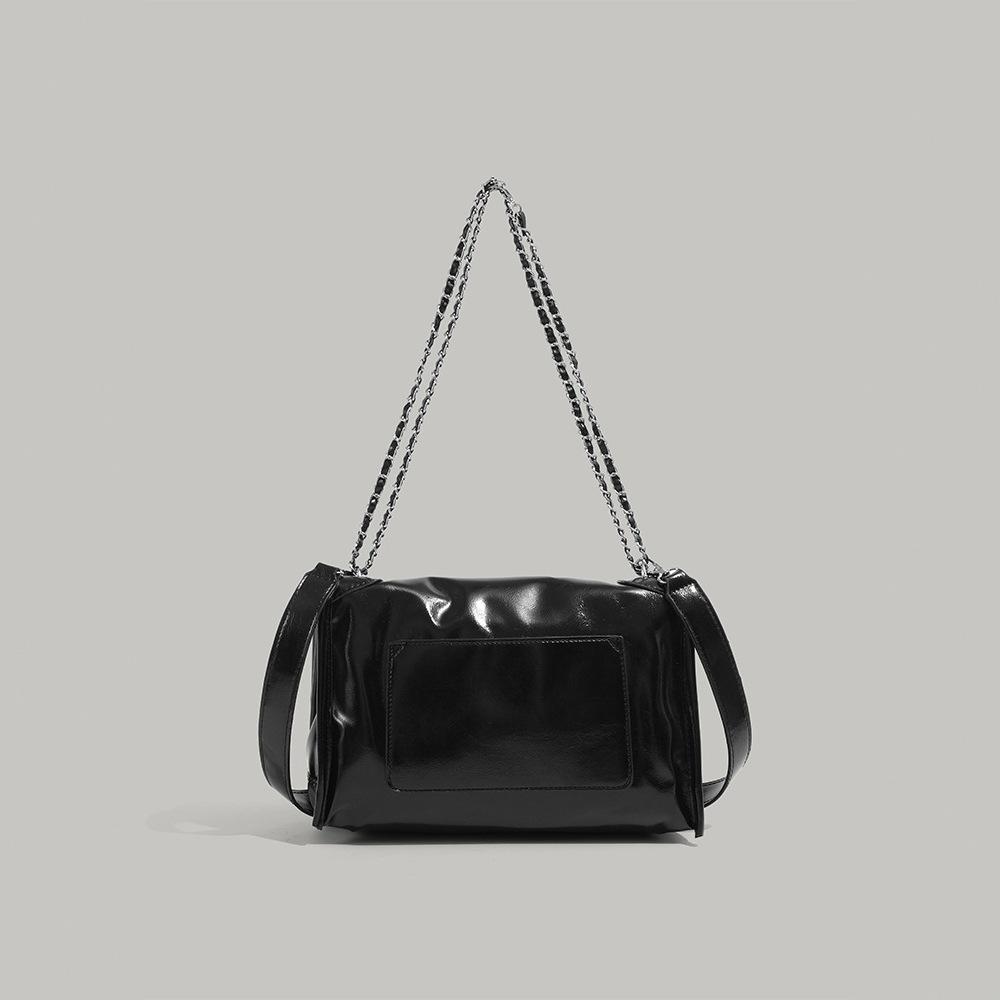 Niche Instagram-style high-end chain underarm bag for women, 2025 new fashion versatile shoulder bag, large-capacity crossbody bag