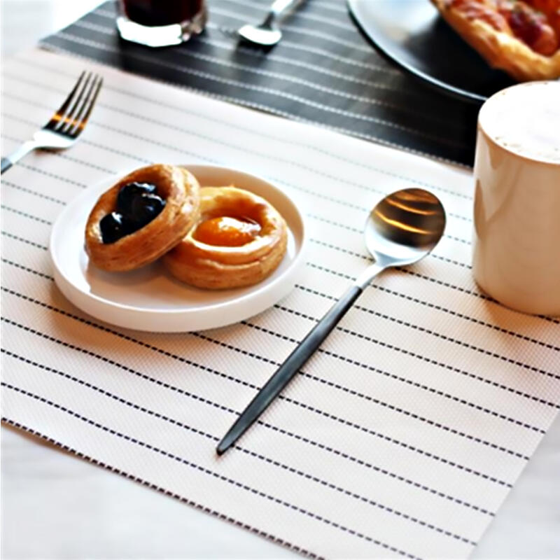 Modern Table Mat black