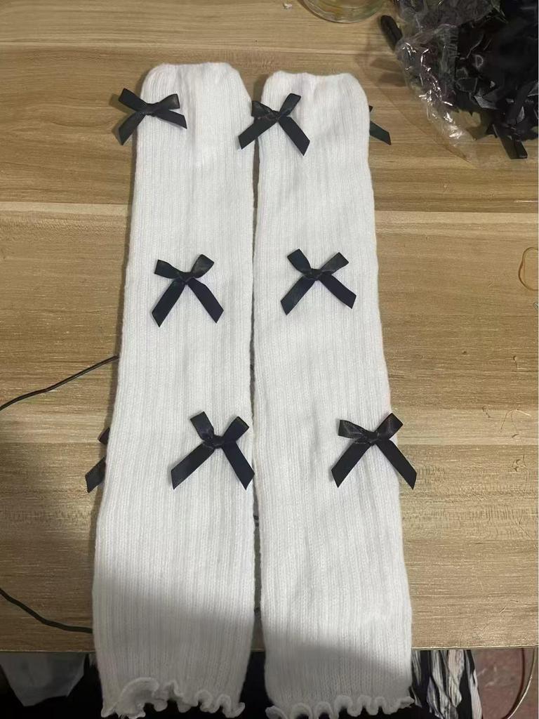 Gray Knitted Split Socks - Thick Ribbed Stripes, Calf-Length, Cozy Autumn/Winter Style, Loose Fit, Trendy Pile Socks