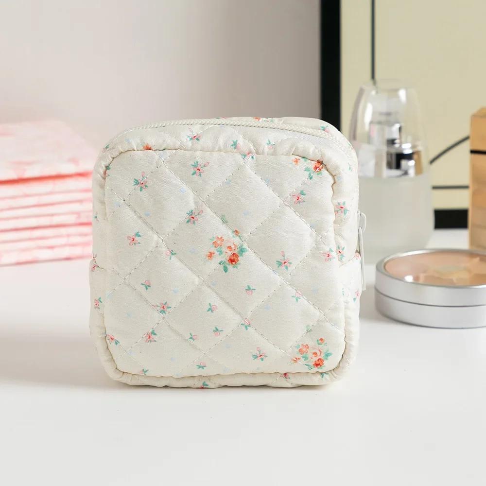 Trendy Korean Makeup Bag for Women Small Cosmetics Organizer Cartoon Cute Coin Purse Fabric Key Lipstick Bag Sanitary Pad Pouch
