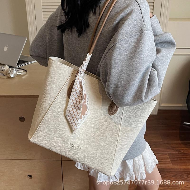 Simple Retro Bag Women's Large Capacity 2025 New Casual Fashion Versatile Shoulder Bag for Work Commuter Tote Bag