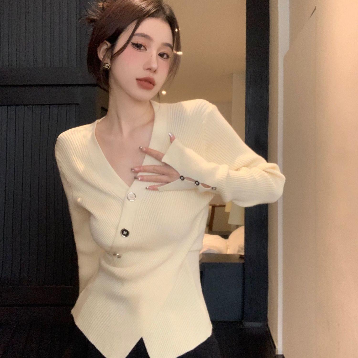 

Женский облегающий топ с нерегулярной вязкой - осенне-зимний свитер L (Recommended for 49-53 kg)