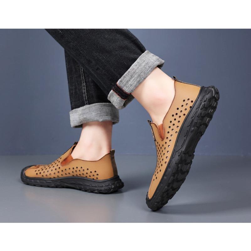 Fashion Fashion British Style Retro Hollowed-out Leather Men's Shoes Designer New Soft Sole Outdoor Beach Male Sandals Casual Man Shoes