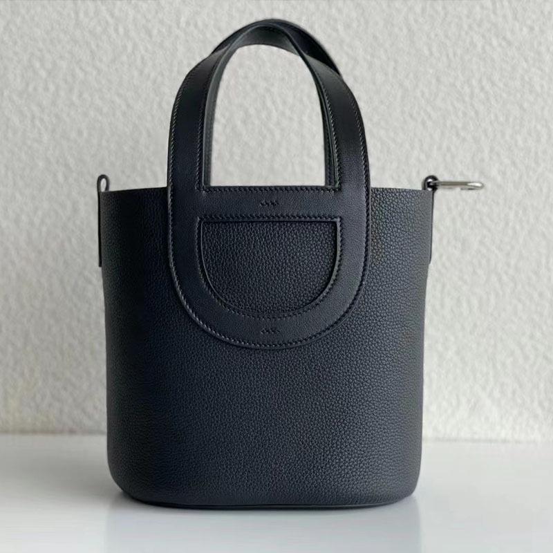 2023 Women's Large Capacity Pig Nose Bucket Bag, First Layer Cowhide, Commuter Style