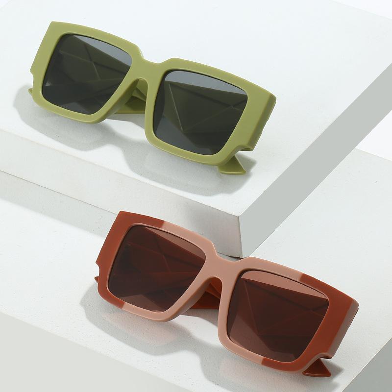 New square geometric contrasting sunglasses, street Spice Girl locomotive sunglasses, European and American glasses