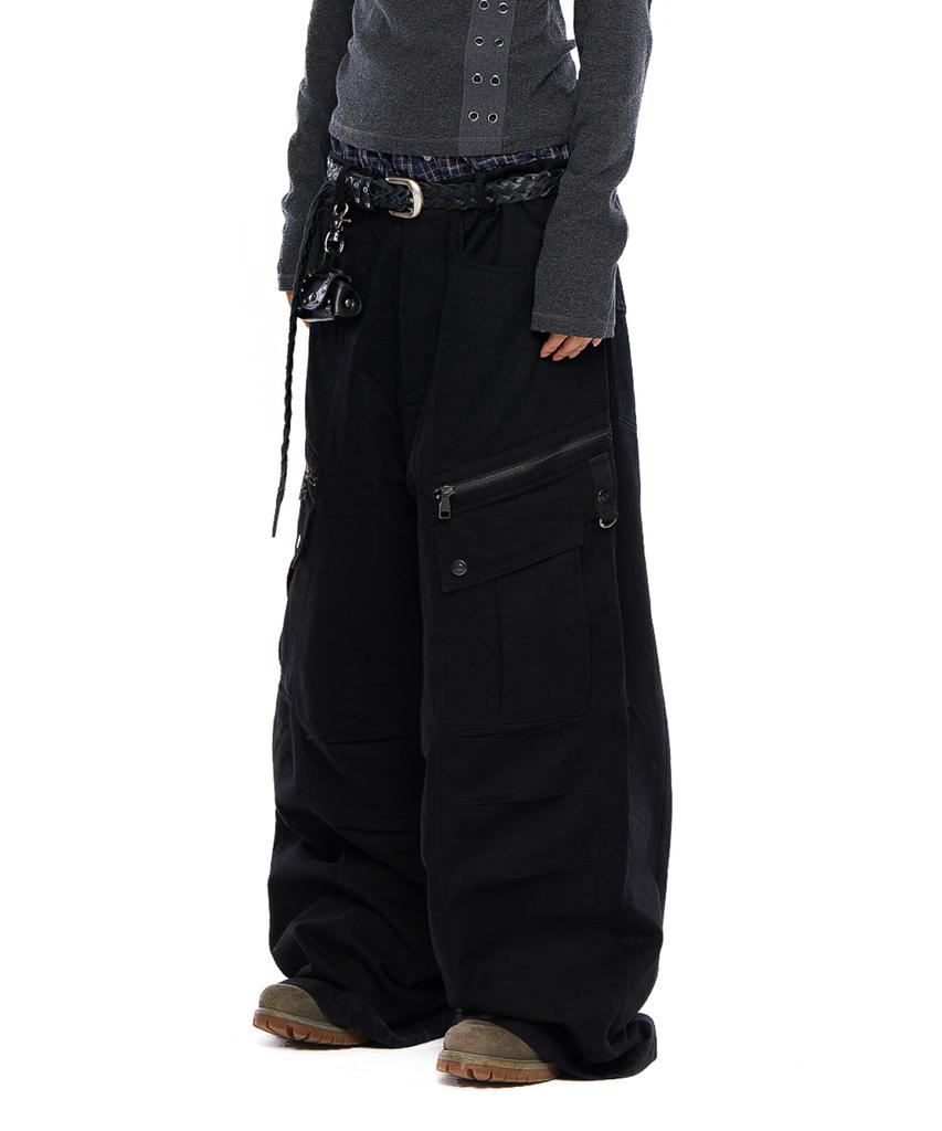 AAKAM Knee Pin-Tuck Zippered Cargo Pants (Black)
