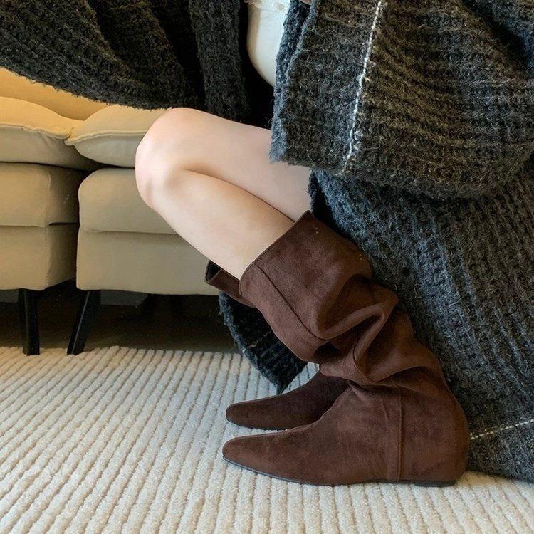 Pile boots women's autumn and winter wasteland beautiful and thin cowboy boots new western inner height increase 2025 rad fold tip