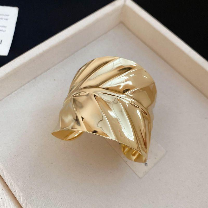 European and American Metallic Irregular Wave Texture Open Bracelet, Fashionable and Versatile Bracelet, Niche Design Jewelry for Women