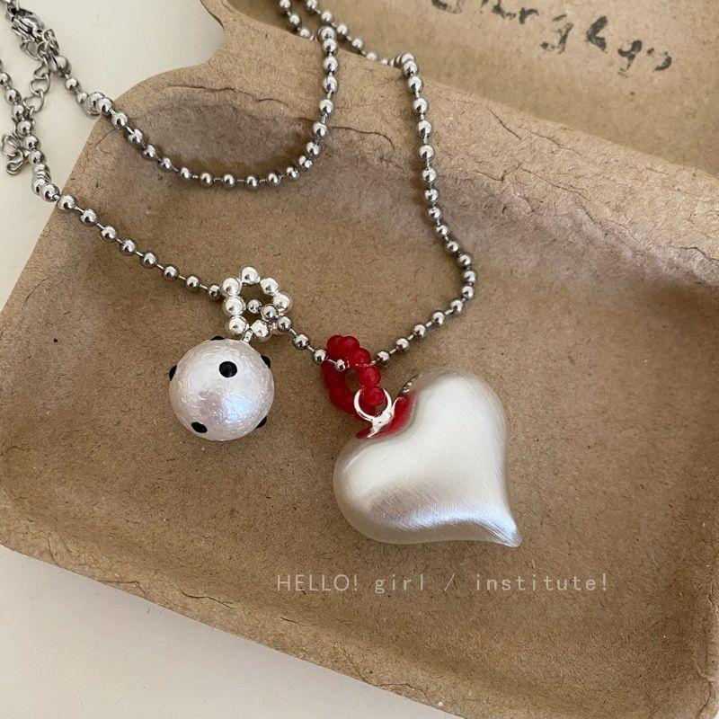 

Титановая сталь, капающее масло, кулон в виде сердца, ожерелье, маленькая свежая и сладкая, универсальная цепочка на ключицу, модный темперамент, высококачественная бижутерия, женская