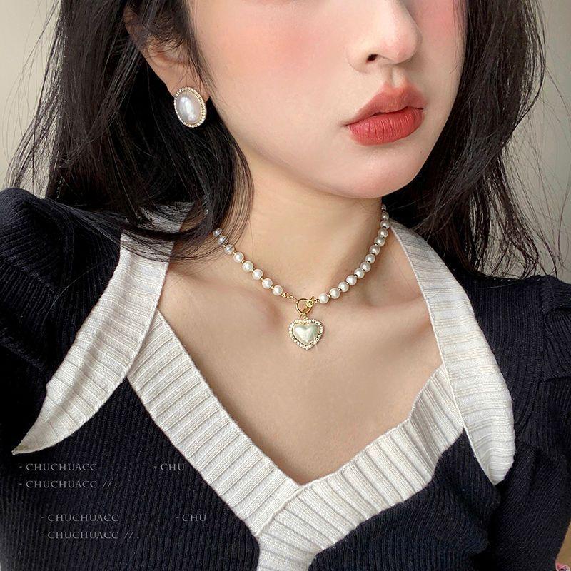 Love pearl necklace women's new trendy collarbone chain neck chain niche design sense light luxury high-end accessories