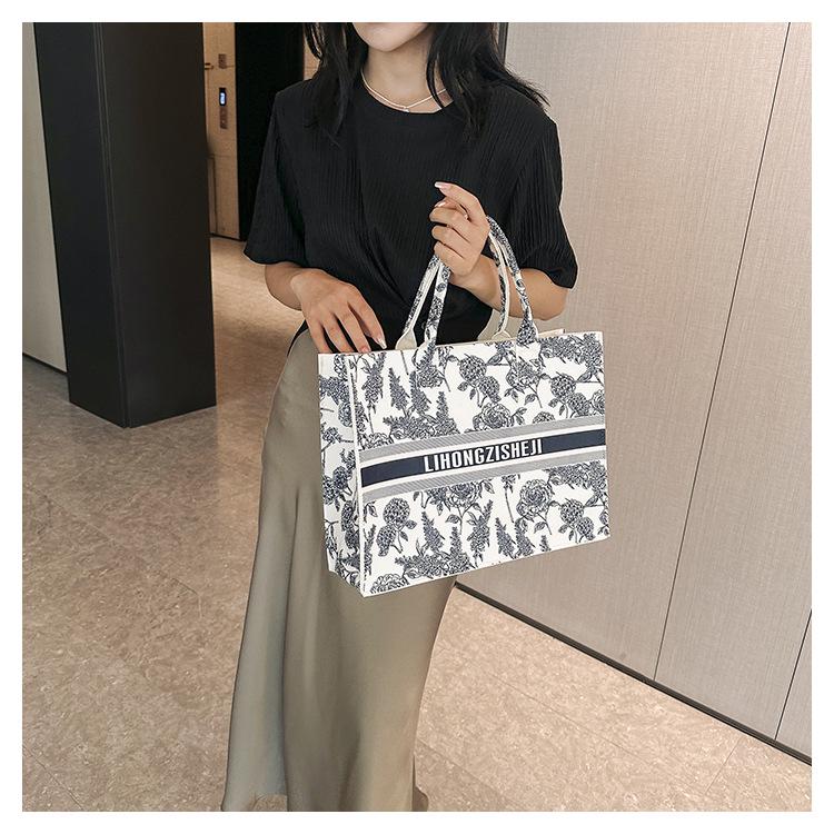 Hochwertige Tragetasche aus strapazierfähigem Filz im chinesischen Stil mit blau-weißem Porzellanmuster