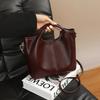 Bucket bag women's new autumn and winter retro portable high-end leather women's bag single shoulder messenger bag luggage