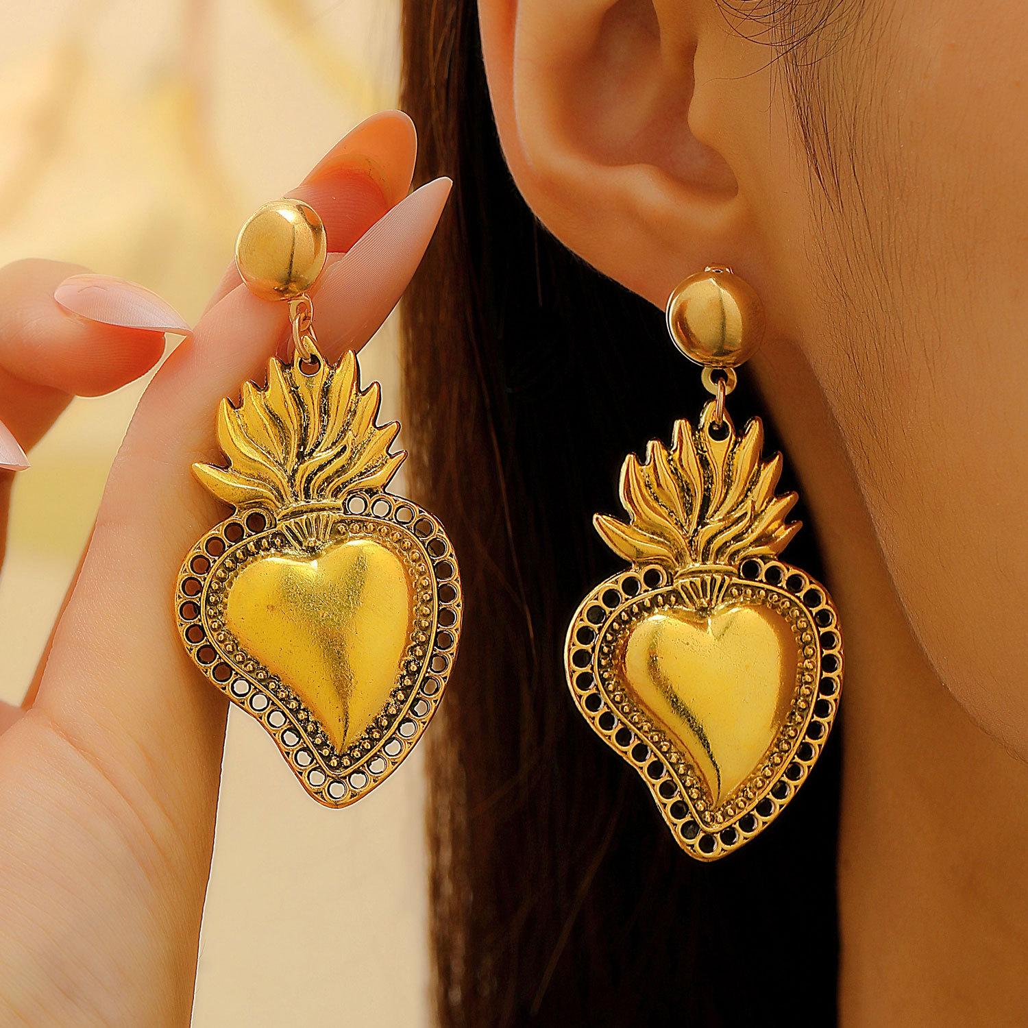 Винтажный серебряный кулон в виде Святого Сердца, ожерелье и набор серег для женщин