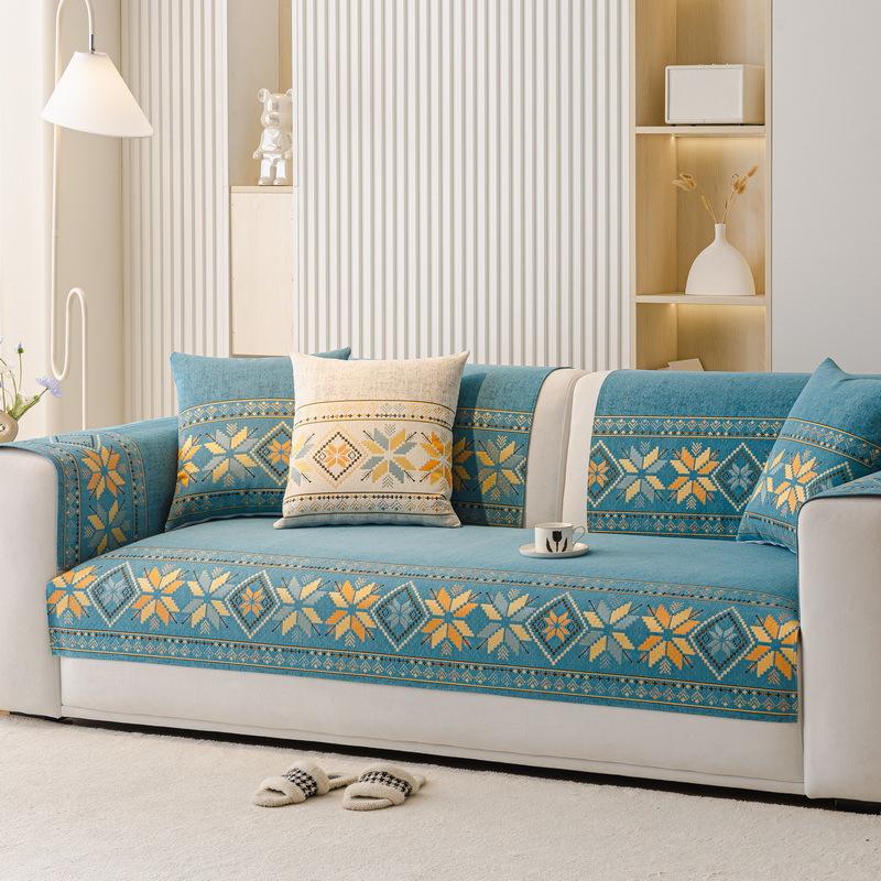 

Solid Color Chenille Sofa Cushion, Universal Non-Slip In All Seasons, Nordic Light Luxury Simple New Chinese Cover Towel Cover 70*70cm