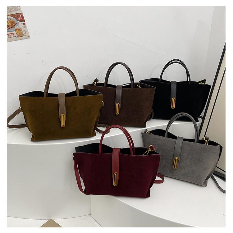 Ladies' Fashionable Vegetable Basket Tote Bag, Large Capacity Commuting Bag, Ladies' High-end Sense, Niche Hand-held Crossbody Bag