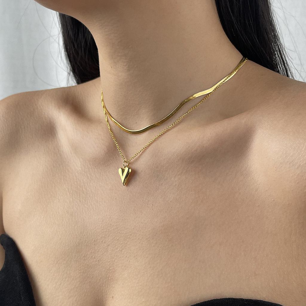 Creative Retro Alloy Love Pendant Earrings, Fashionable Temperament Heart-shaped Stacked Chain Necklace