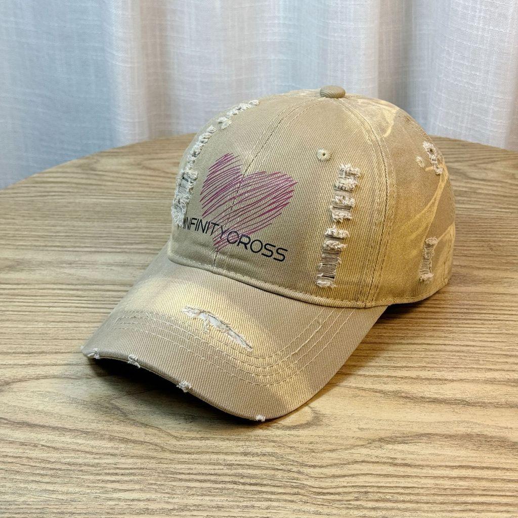 Cotton Baseball Cap With Heart Embroidery For Spring And Summer Sun Protection
