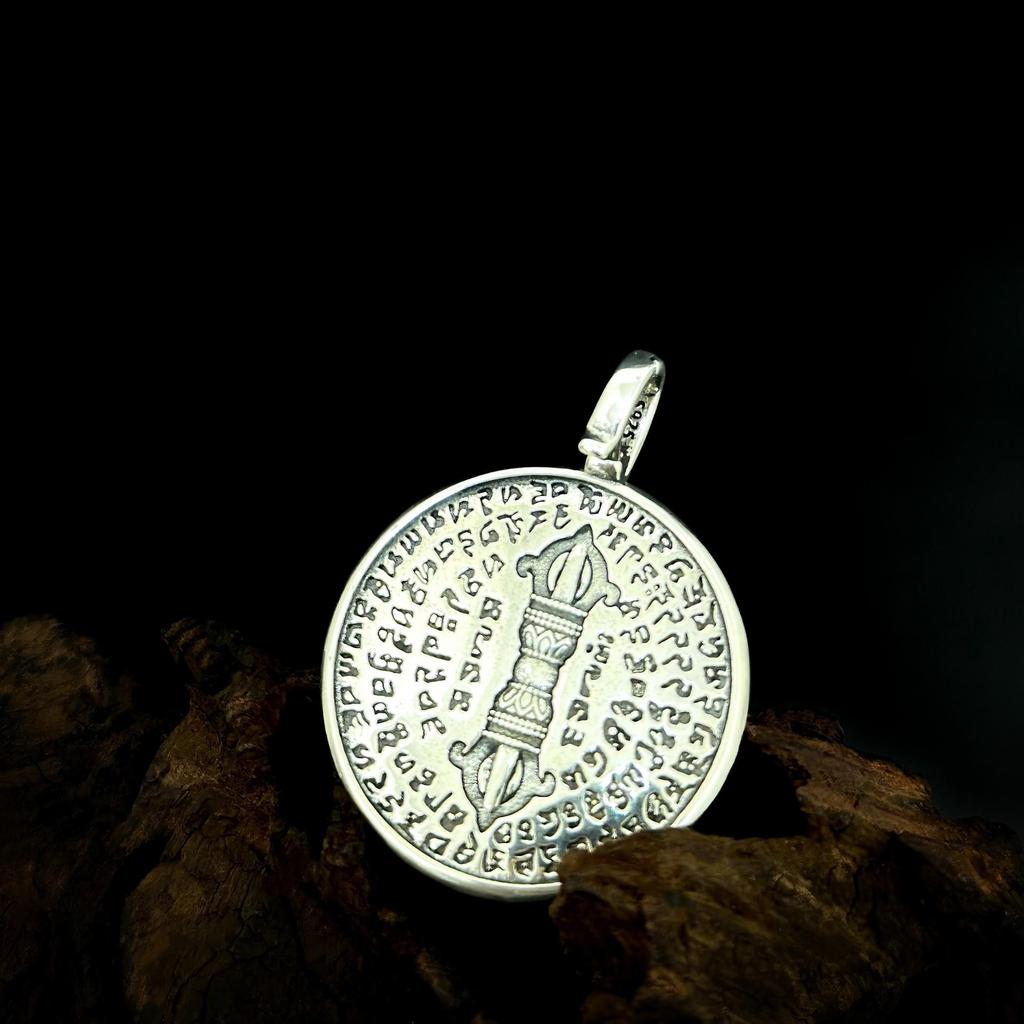 Přívěsek S925 Sterlingové stříbro Vajra Sanskrtský kulatý - Retro Buddhistický etnický styl Těžký náhrdelník