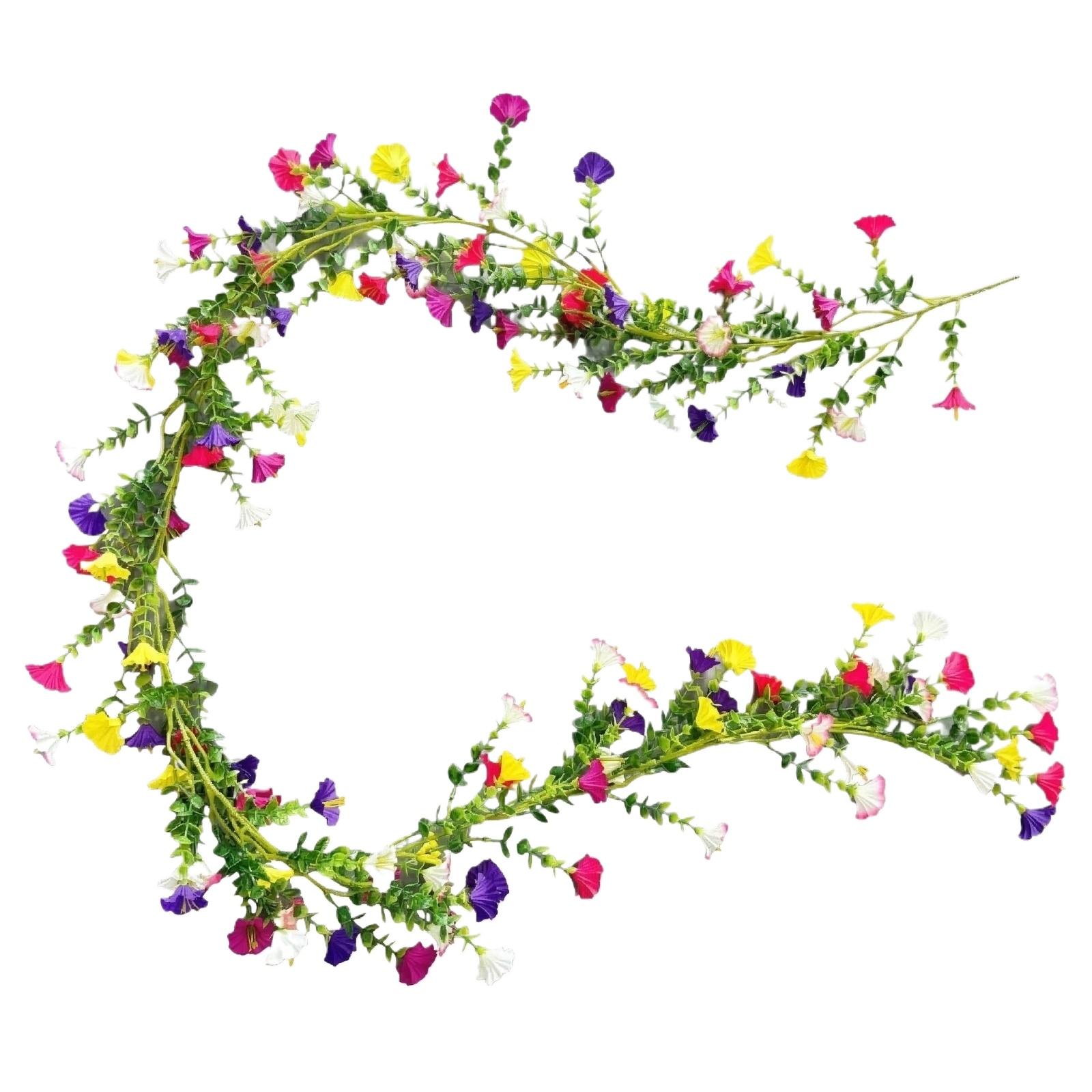 Утренние лозы, Декорация из искусственного ротанга