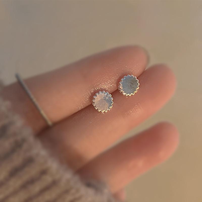 Gold Ring Earrings Women's Ear Buckles Light Luxury High-end Earrings Autumn and Winter Ring Earrings