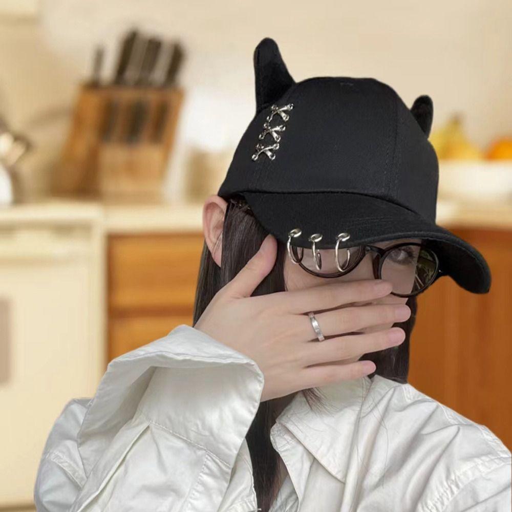 Punk Metal Ring Baseball Hat Hiphop Peaked Cap Portable Bull Horn Baseball Cap  Girl